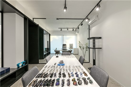 Γραφείο Showroom, Γλυφάδα